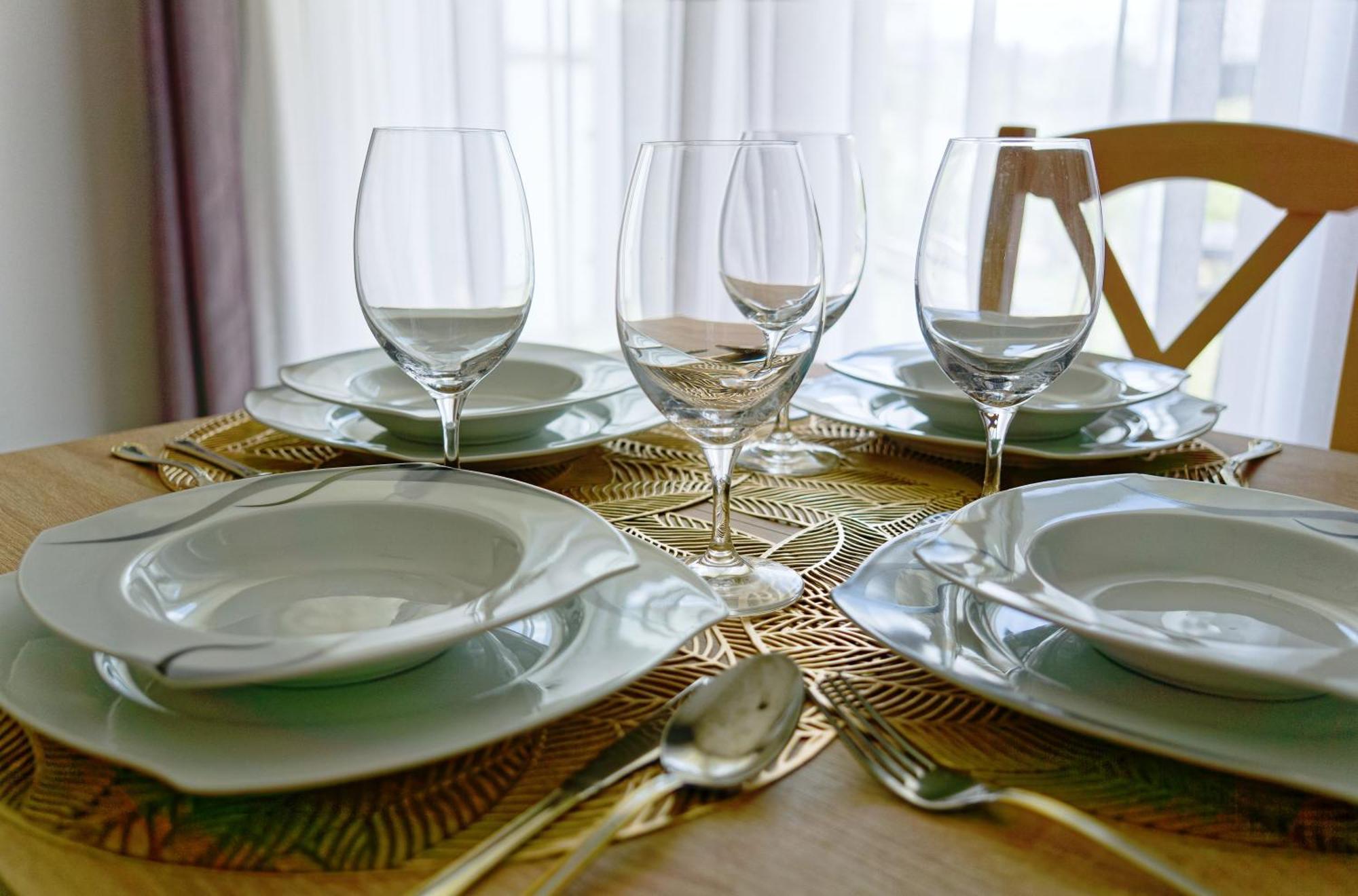 Przytulny Apartament Z Ogrodkiem W Doskonalej Lokalizacji Fair Rentals Wroclaw Dış mekan fotoğraf